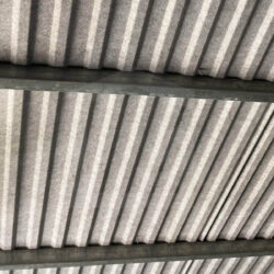 Garaż dwuspadowy Biały Premium 9m x 6m drzwi i brama grafit - obrazek 6